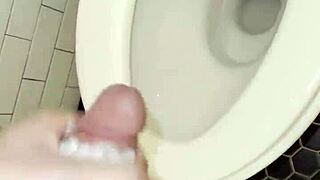 roommate left her thongs in bathroom for me to masturbate then i fucked her hard