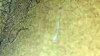 Indian Desi Beauty Gets Licked in Sexy Bed Scene