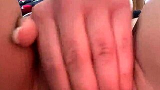 i jerk off to this pretty babe's hairy pussy close up