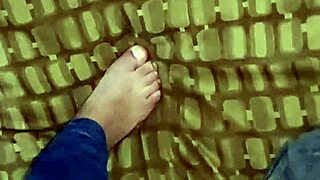 MI AMIGA OTAKU SE PONE CALIENTE DESPUÉS DE LA CONVENCIÓN PARTE 2!