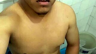 年轻妹自慰看射精狂潮吹