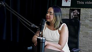 sempre gostou de sexo anal curte um sadomasoquismo n�o aceita dinheiro pra defecar quer fazer com 8 homens - nands ninfetinha sheer red