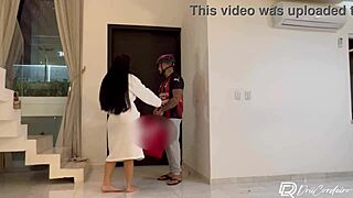 Seduced Delivery Guy, Came Hard On His Dick