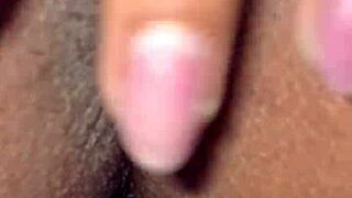 desi hot alisha bhabhi closeup pussy moaning
