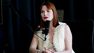 Reh Queen gets handjob and squirts?