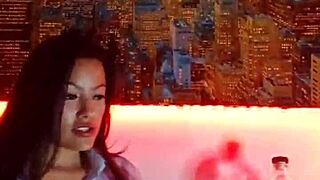 is this hot girl masturbating live?