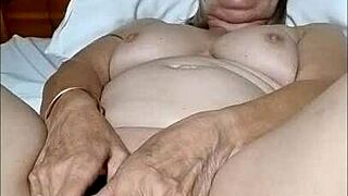 Housewife experiences orgasm with new homemade toy in first play session.