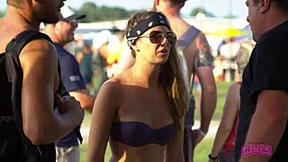 I saw uncensored flashing at the rock fest backstage, sexy and real