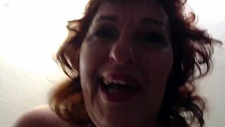 hi i'm the new neighbor and so horny 😏