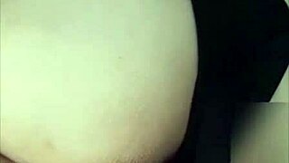 Doña mary looks beautiful in four