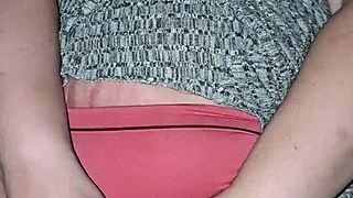 Detailed night time orgasm with a cougar in the dark