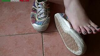 Ui024-id like them to be your balls- footjobs banana