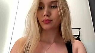 Maria Thull's emotional striptease performance