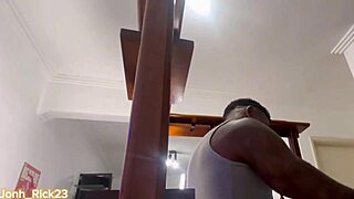 Young guy invites muscular neighbor for blowjob with girlfriend