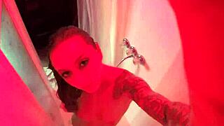 Hey, watch hot Kendra Cole enjoy that steamy shower solo!