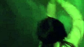 i fucked an 18 year old beauty behind the garages and then on the bed