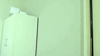 The busty Venezuelan offers hot water outdoors.