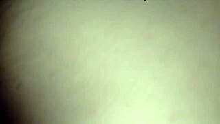 美女光溜屄紧致湿内射 业余自拍猛干