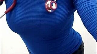 Porno real de enfermera latina en servicio hospitalario la muy zorra hace porno casero en la oficina del jefe