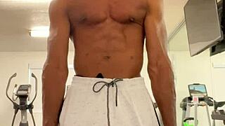 Intense workout targets neck and shoulders for California bodybuilder ladies