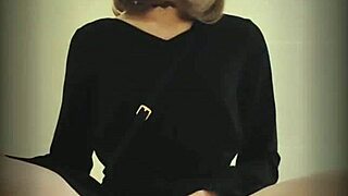 可爱台湾人妖公共撸大屌快速射精