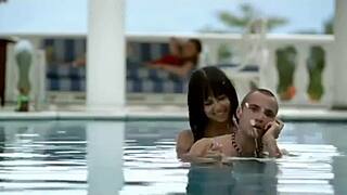 哥伦比亚女星Linda Baldrich《天堂无奶》全裸露点😘