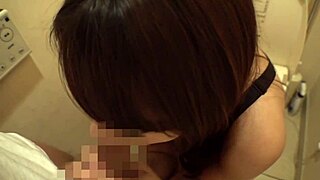 japanese milf in sexy underwear gets creampie action