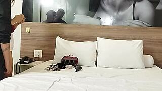 Curvy milf gets deepthroat creampie anal in motel room