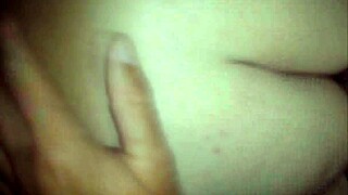 Hey, watch this amateur milf get her shaved pussy fucked hard! 😏