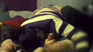 Madura sumisa Faby libera su trola interior entregando cola con desesperación pidiendo más pija y leche en anal amateur!