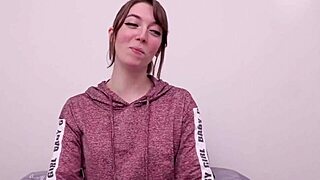 黛西25岁辣妹黑发肛门后入狂干！