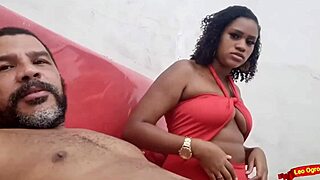 FUDENDO com AMIGA GOSTOSA do TRABALHO in a casual afternoon setup.