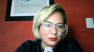 conto unfolds as a simple narrative tale