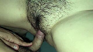 Xxx sexo en la sala con mi cuñada