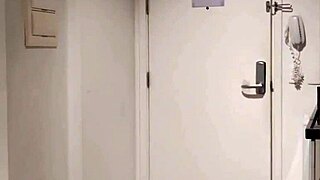 chego em casa cansada e é pau que eu ganho completo no red 😩🍆