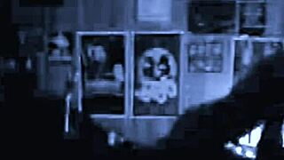 uhh fucking a milf from behind in homemade doggystyle...