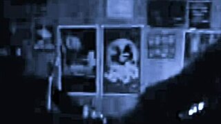 uhh fucking a milf from behind in homemade doggystyle...