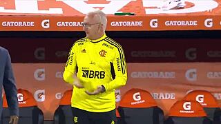 queixudo canarinho and ex-calvo grávido bend over to fuck shaved argentinian in doggystyle at her house