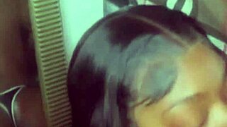 我的娇小18+继妹在家跳上试我巨黑屌真猛