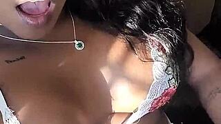 Gabi de Ribeirão Preto ENJOYS a Morning Solo Masturbation Session