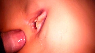 特写双插玩具干她屁眼骚逼