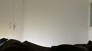 Guy masturbates with big cock in homemade solo session