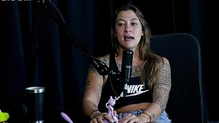 Oruan isn't your type but he kissed a famous guy, started the nude putaria, and now wants to hook up with two bi men.