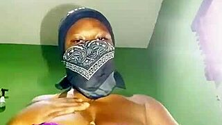 i was so horny i played with my pussy