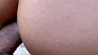 Otra Vez Follo El Culo Apretado De Mi Prima Detrás De Una Pequeña Colina Rocosa