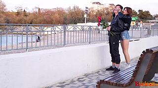 巨乳紅髮辣妹Queenlin彎腰猛幹到射精 激情硬核