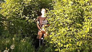 brunette boldly masturbates to risky public orgasm in nature with intense pussy play