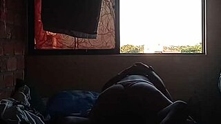 Hey, check this Latina milf in amateur casero action