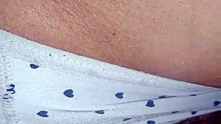 Hey, check this Latina milf in amateur casero action