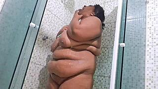 Brazilian BBW Neighbor Caught Squirting Massively While Bathing In Lingerie